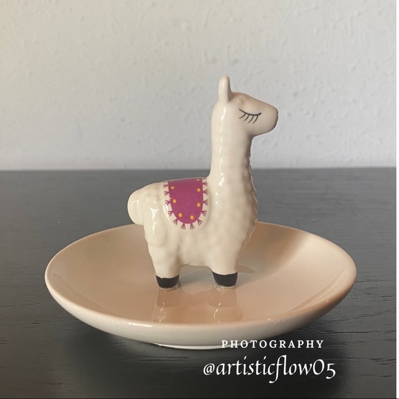 NEW! Ceramic Llama Trinket Tray Ring Holder - Picture 4 of 8